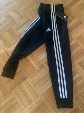 NWT adidas Jogger Pants Black w/ Classic 3 White Side Stripes Child Size S (8)
